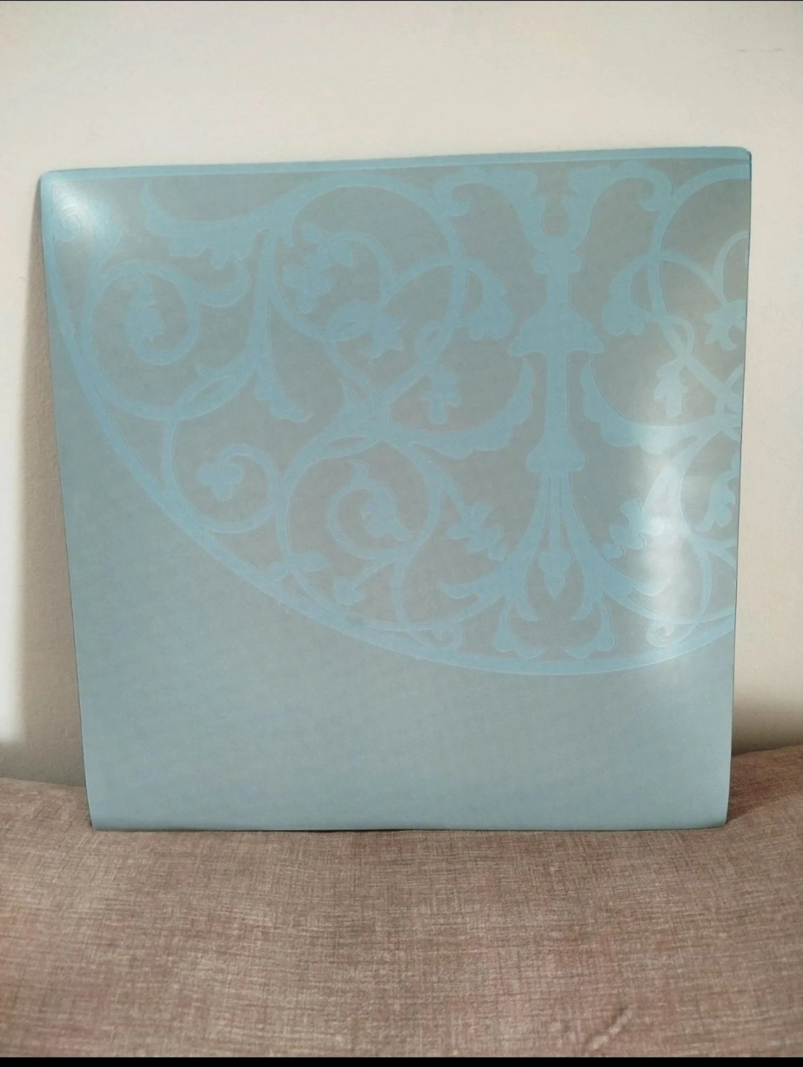Decorative glass plate with elegant pattern – photo 2